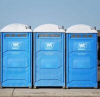 waste-king-portable-toilet-hire-1-600×582